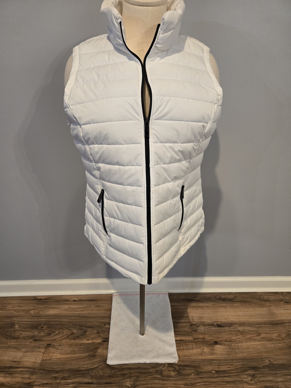 Nautica White Quilted Puffer Vest with Black Zip Trim